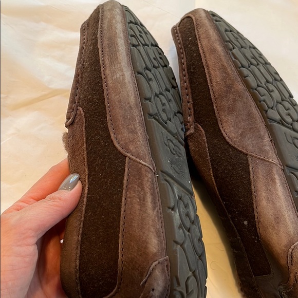 UGG - Picture 10 of 12